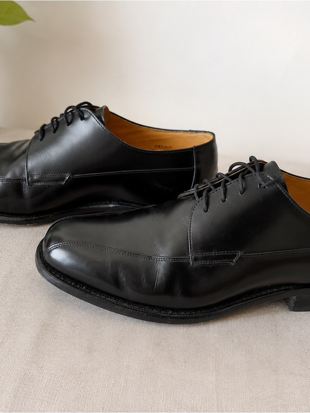Johnston & Murphy Black Leather Derby Shoes